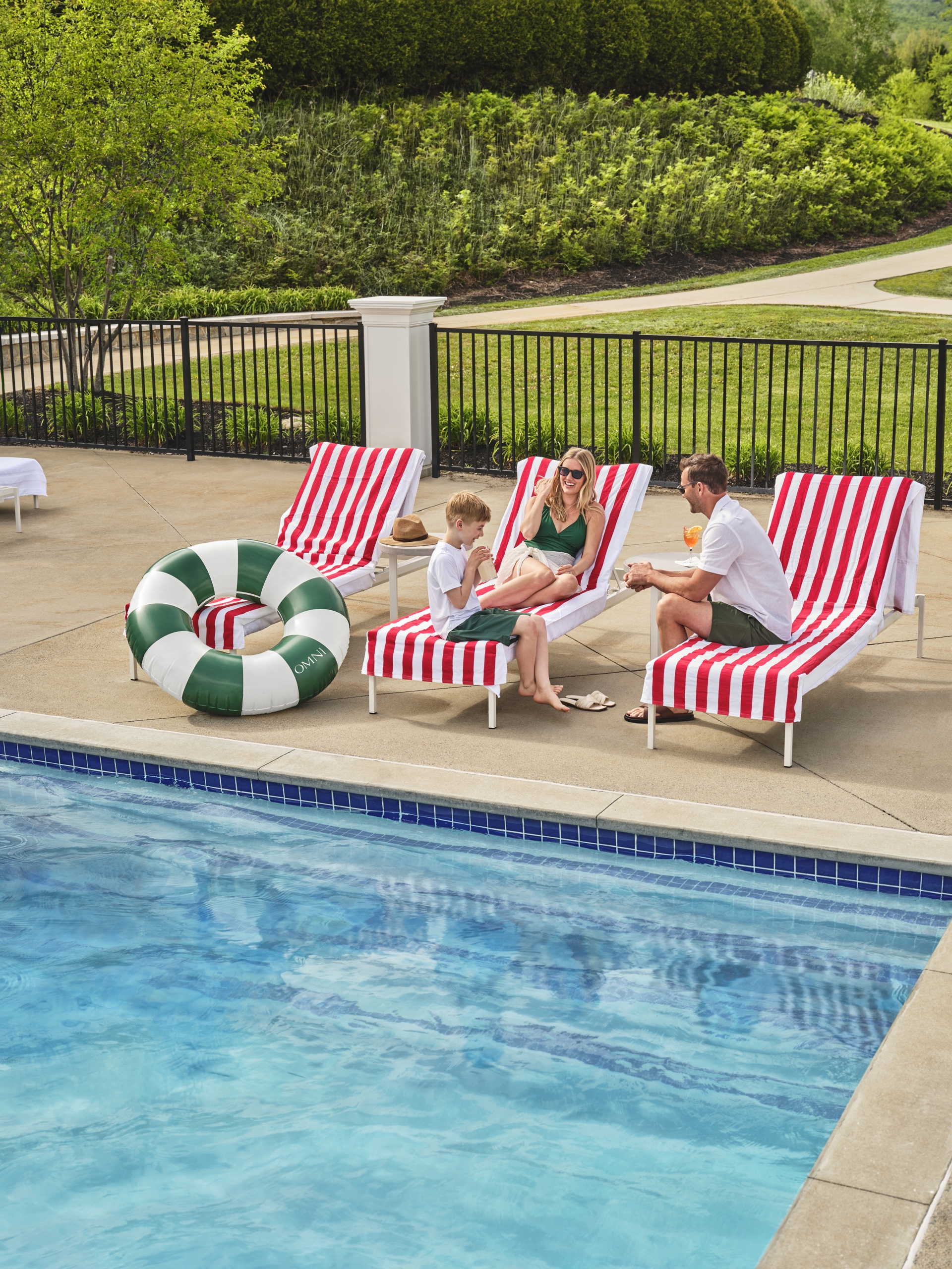 Omni Mount Washington Jingle in July offer family at outdoor pool