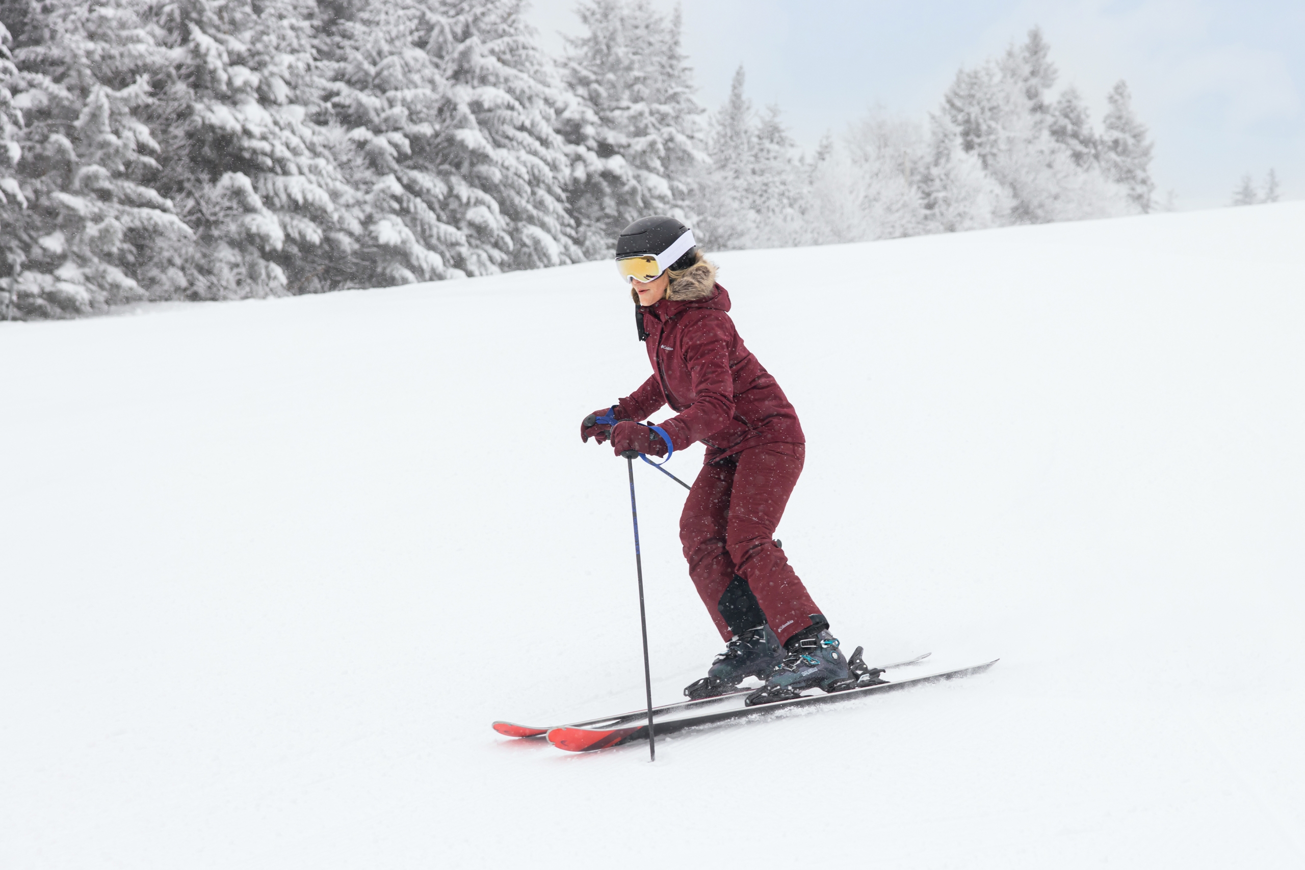 Woman alpine skiing at Bretton Woods