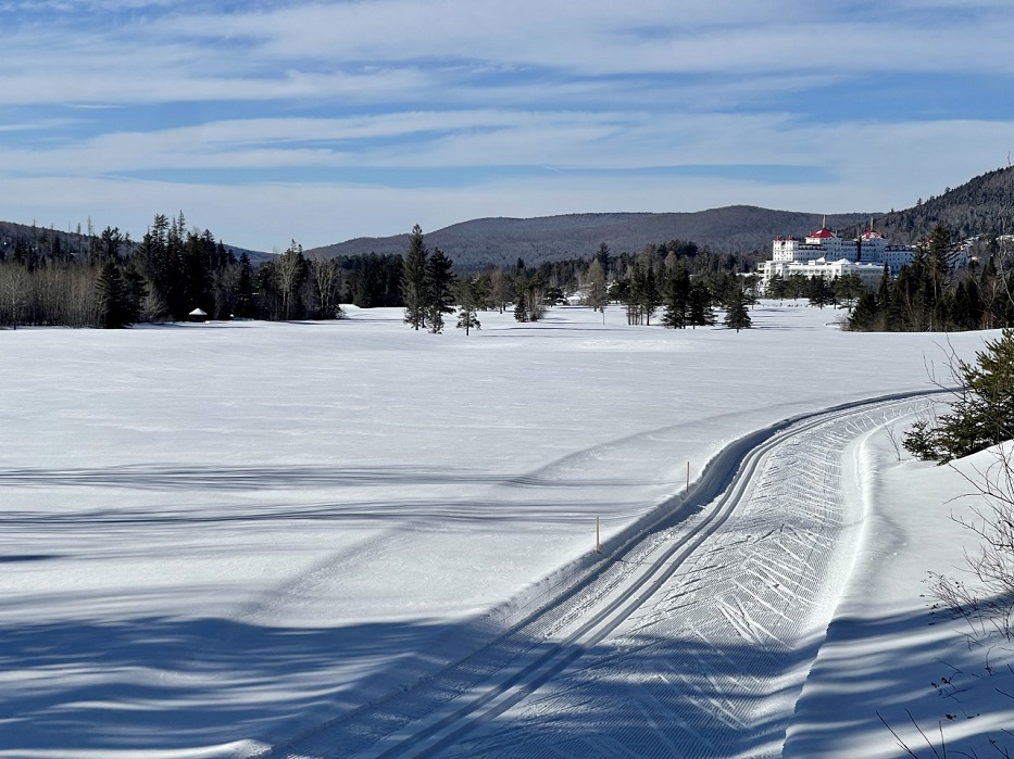 Our golf course transforms into a xc skier's paradise this time of year!