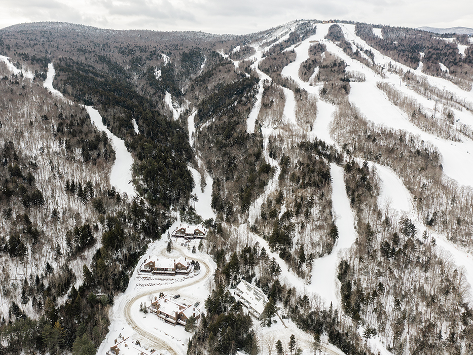 Talk about ski-in, ski-out. Perfect setup for a cold weekend ahead.